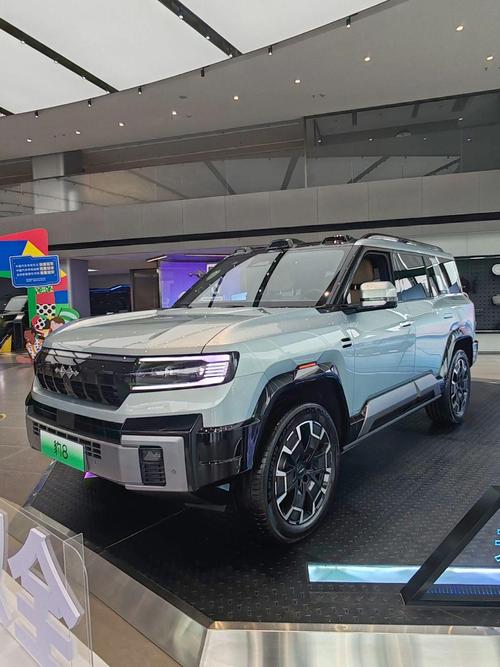 重庆3比亚迪方程豹硬派越野的爆款，英菲尼迪35周年与你共成长